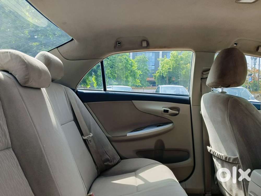 Toyota Corolla Altis 1.8 J, 2011, Petrol