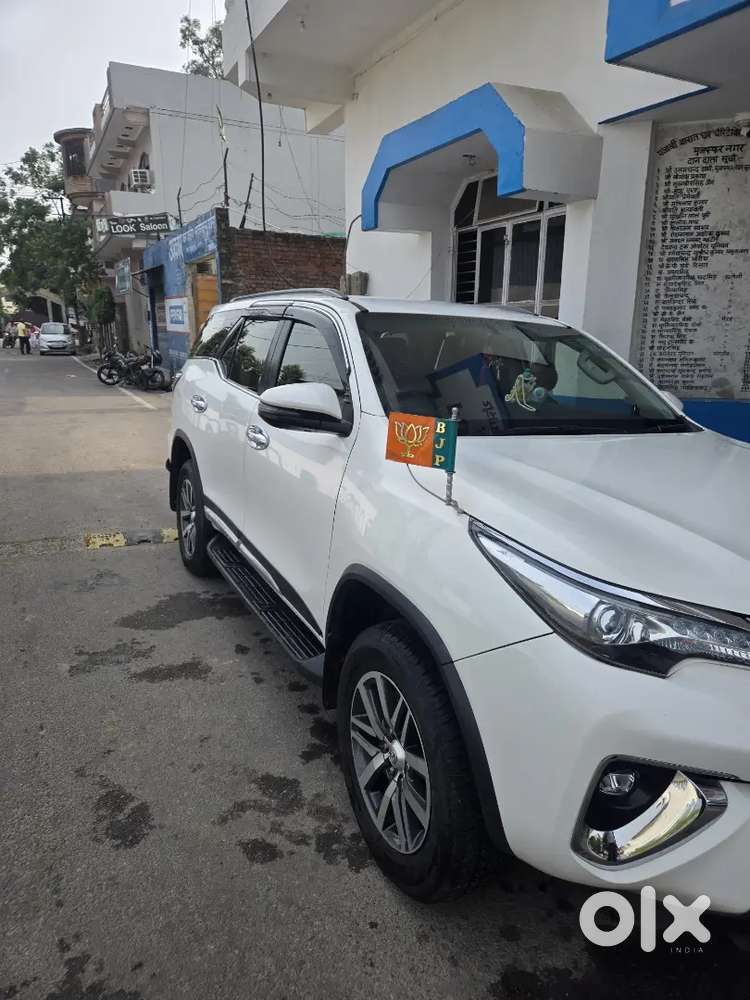 Toyota Fortuner Legender 2020 Manual Diesel