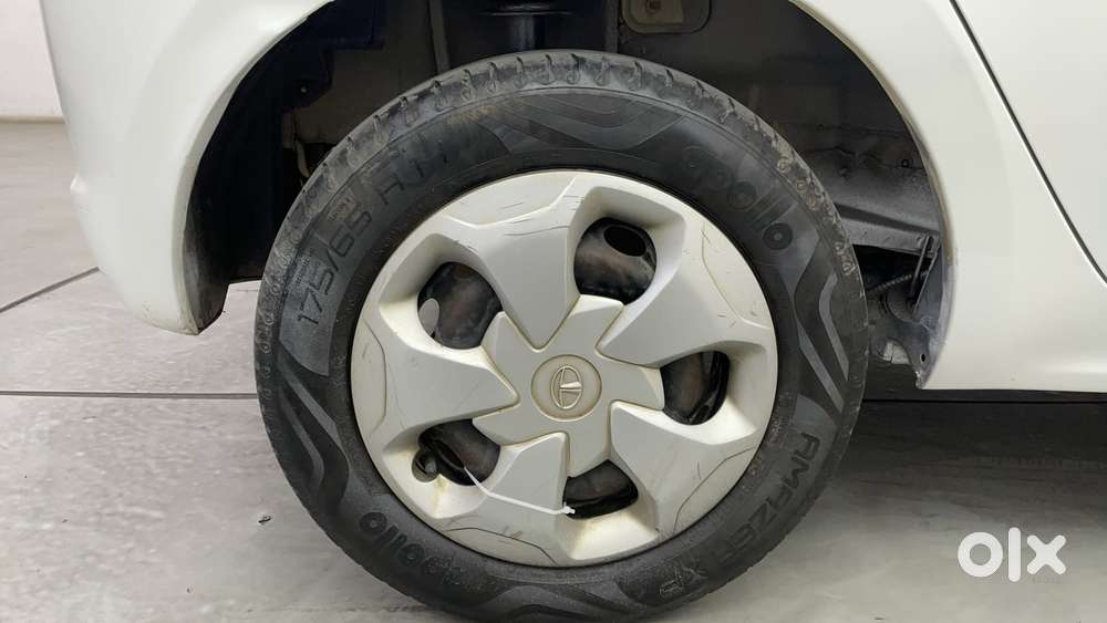 Tata Tiago 1.2 Revotron Xt, 2018, Petrol