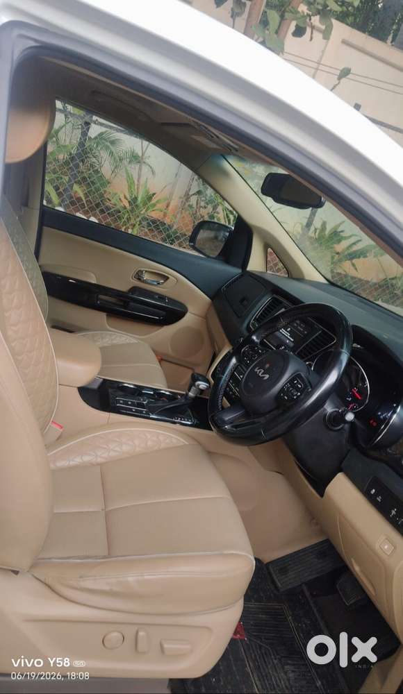Kia Carnival Limousine Plus 7 Str, 2022, Diesel