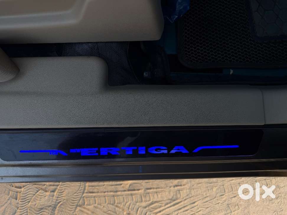 Maruti Suzuki Ertiga Zxi (o) Cng [2022-2023], 2023, Cng & Hybrids