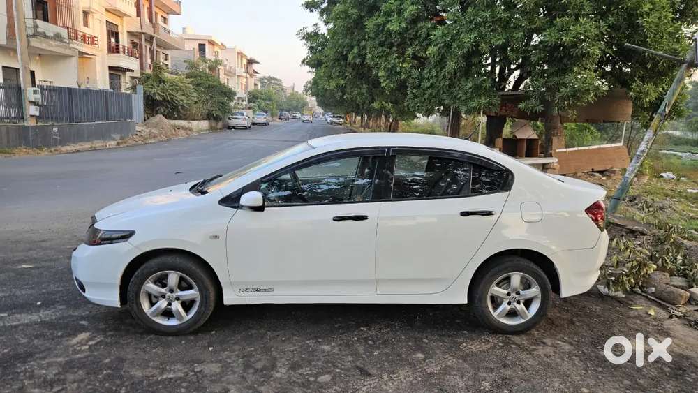 Tuned Honda City 2009 Petrol Manual 2nd Owner