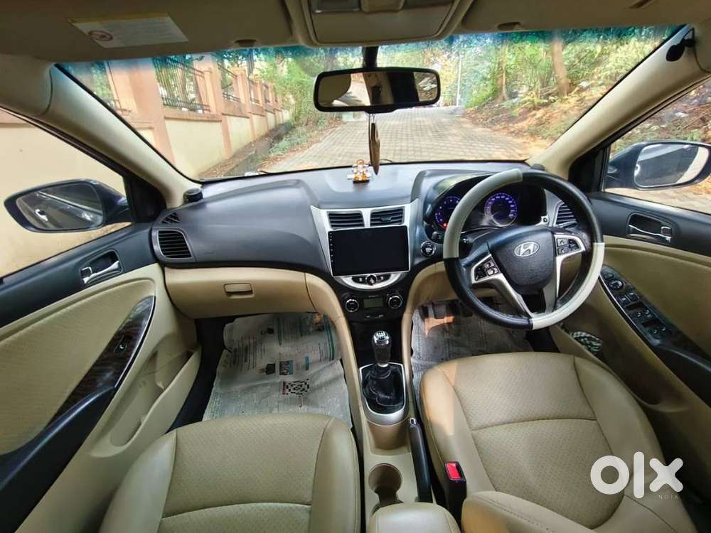 Hyundai Fluidic Verna