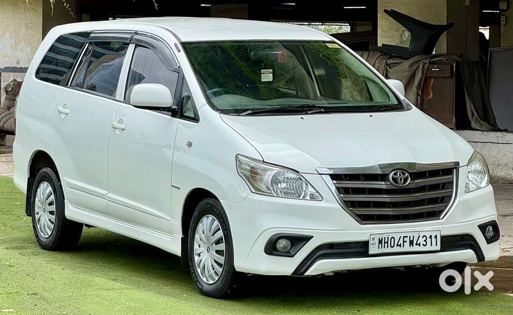 Toyota Innova 2.5 Gx (diesel) 8 Seater Bs Iv, 2016, Diesel