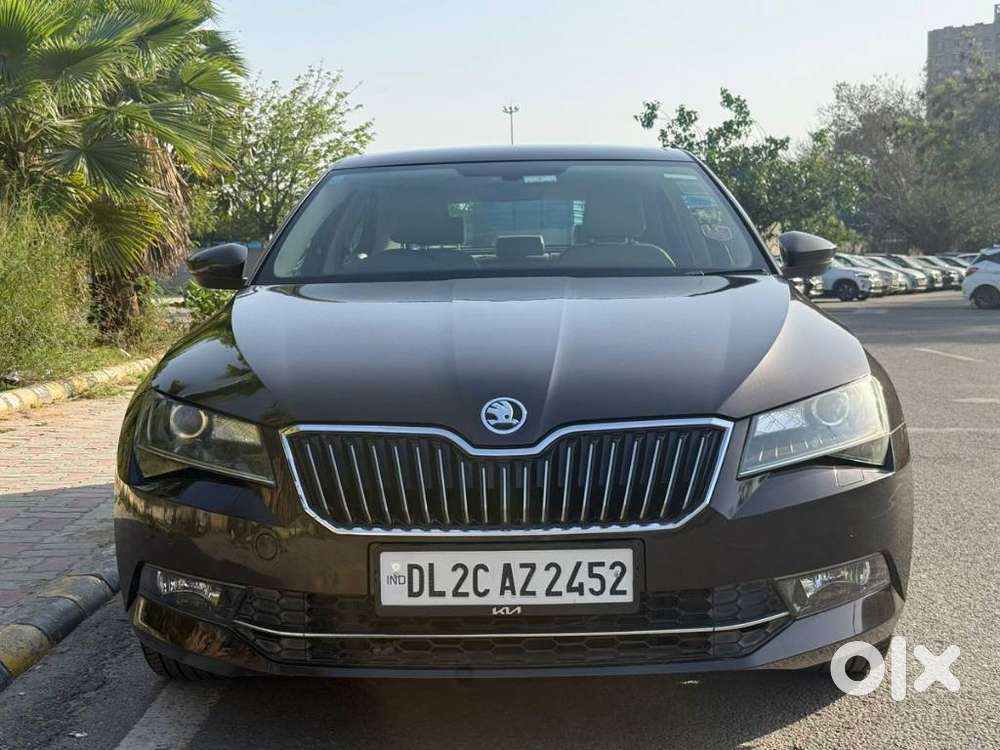 Skoda Superb Style 1.8 Tsi At, 2018, Petrol