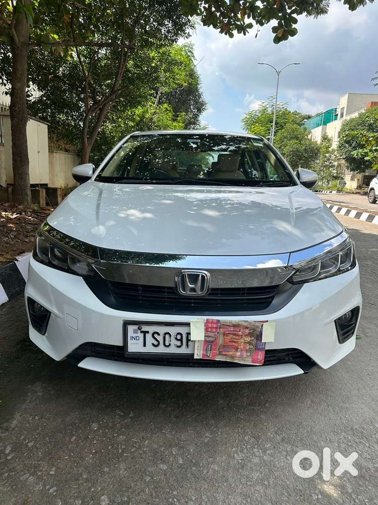 Looks Brand New -honda City Petrol Manual 2021