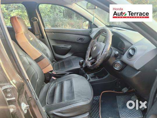 Renault Kwid 1.0 Rxt 02 Anniversary Edition, 2017, Petrol