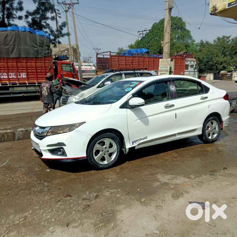 Honda City 2015 Diesel Full Top Model In New Condition