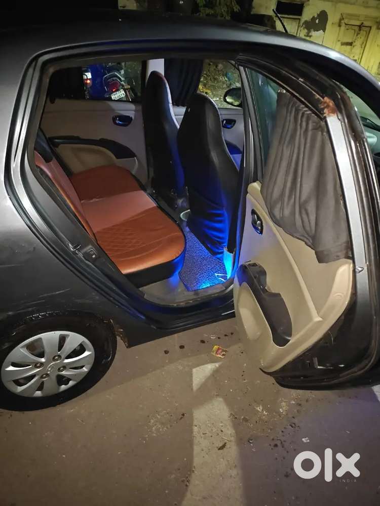 Hyundai I10 Sportz 2011 Cng + Petrol Manual