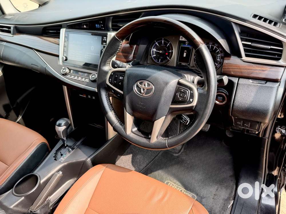 Toyota Innova Crysta [2020-ongoing] 2.4 Zx At 7 Str, 2022, Diesel