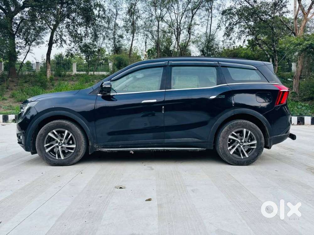 Mahindra Xuv700 2.2 Ax 5 Diesel At 7 Str, 2023, Diesel