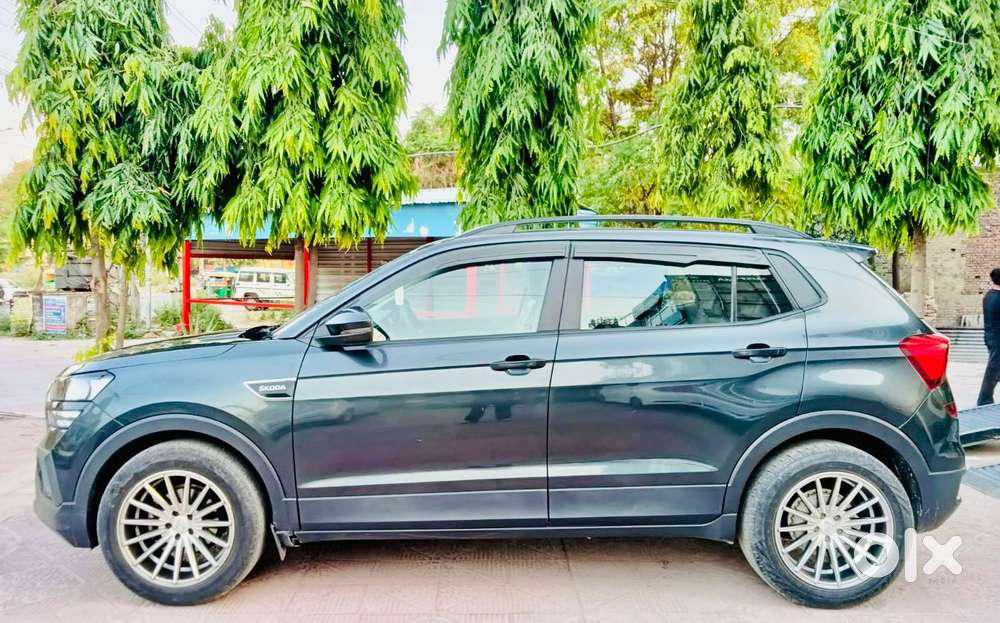 Skoda Kushaq 1.0 Tsi Active, 2022, Petrol