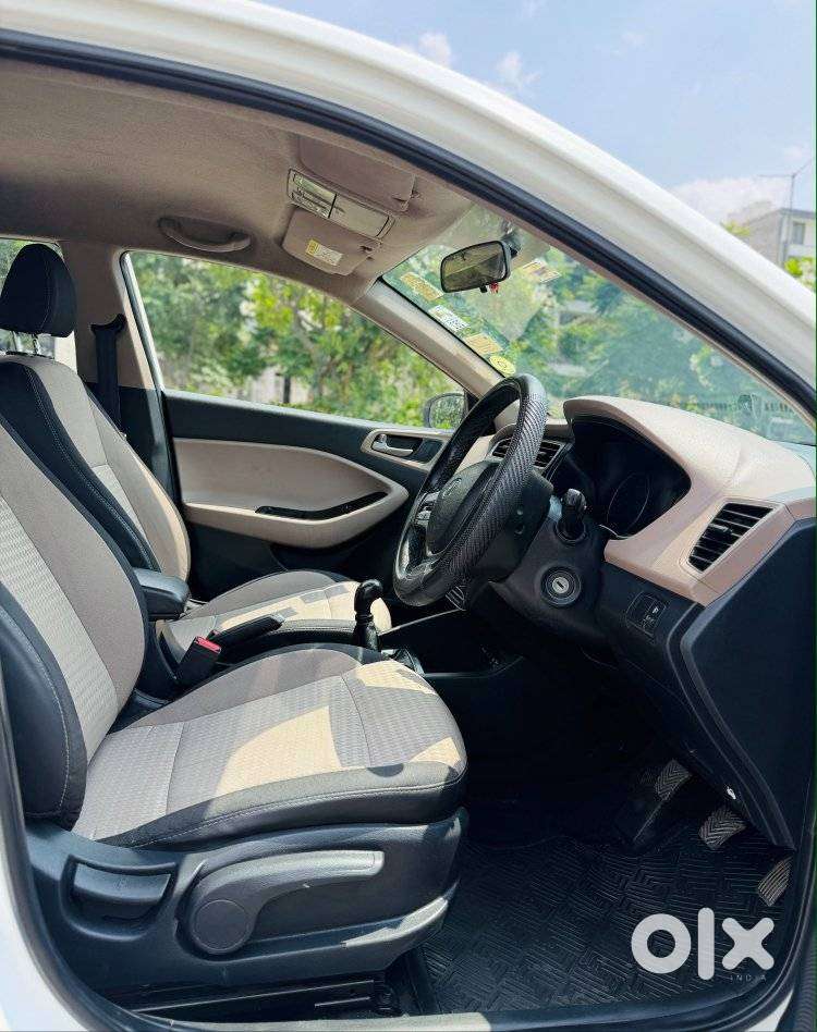 Hyundai I20 Petrol Asta Option, 2018, Petrol