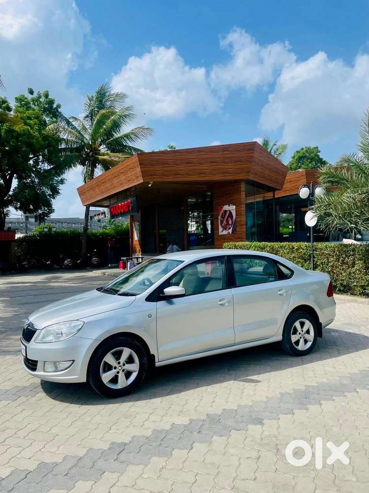 Skoda Rapid 1.6 Elegance Tdi At, 2016, Diesel