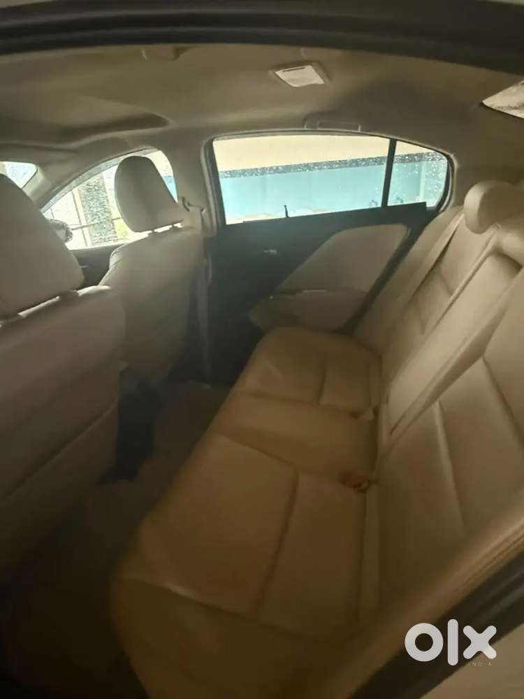 Honda City 1.5 V Petrol 2015