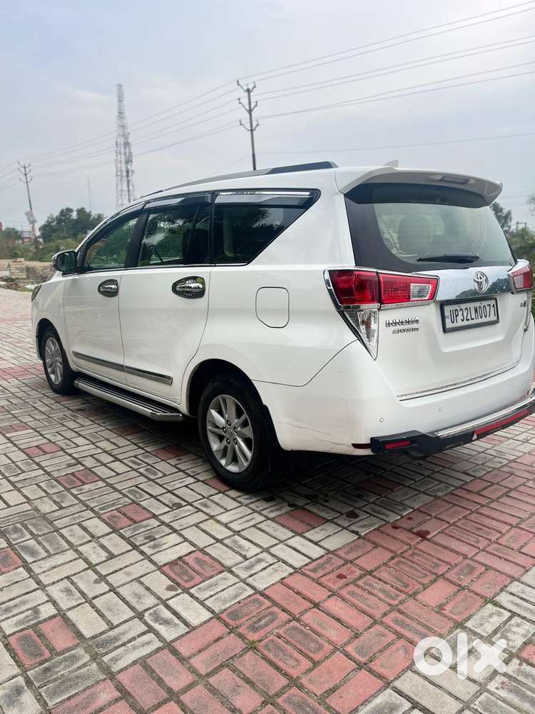 Toyota Innova Crysta [2020-ongoing] 2.4 Vx 8 Str, 2020, Diesel