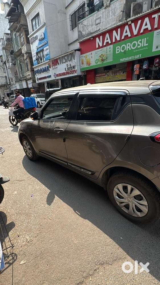 Maruti Suzuki New-gen Swift 2023 Petrol 17500 Km Driven