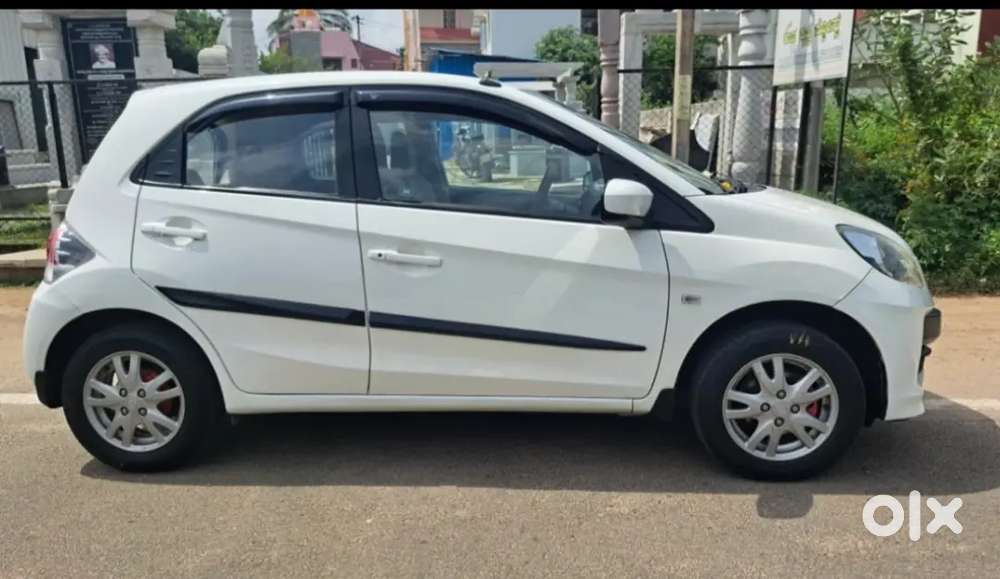 Honda Brio V Automatic 2014