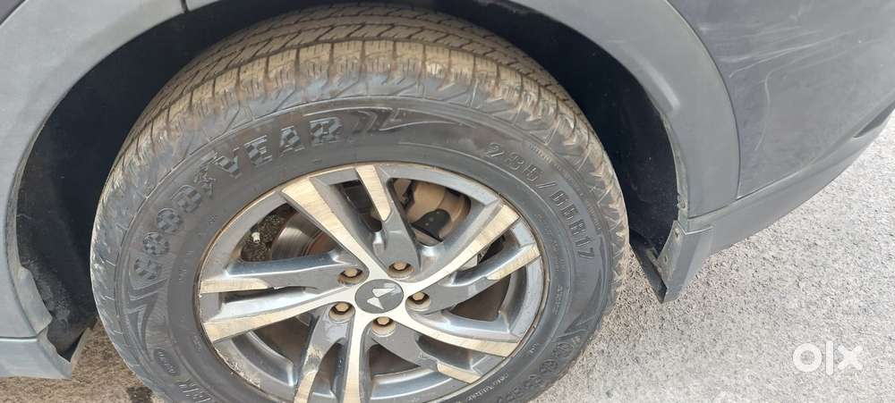 Mahindra Xuv700 2.2 Ax 5 Diesel Mt Str, 2022, Petrol