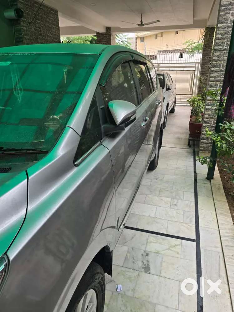 Toyota Innova Crysta 2.4v 2016 Model In Excellent Condition