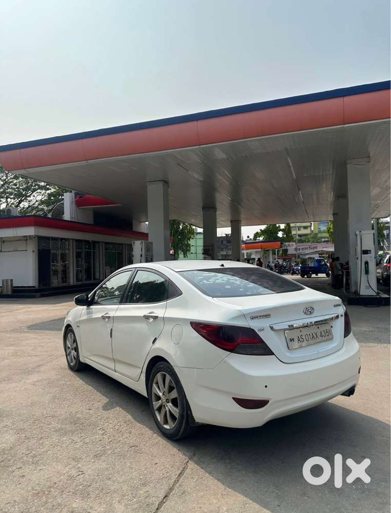 Hyundai Verna Crdi 2011