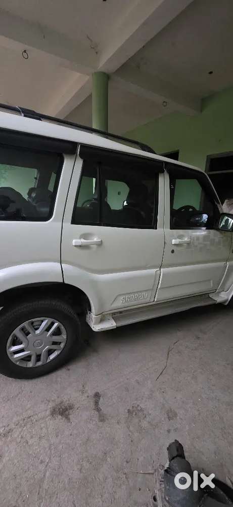 Mahindra Scorpio Classic 2013 Diesel 125000 Km Driven
