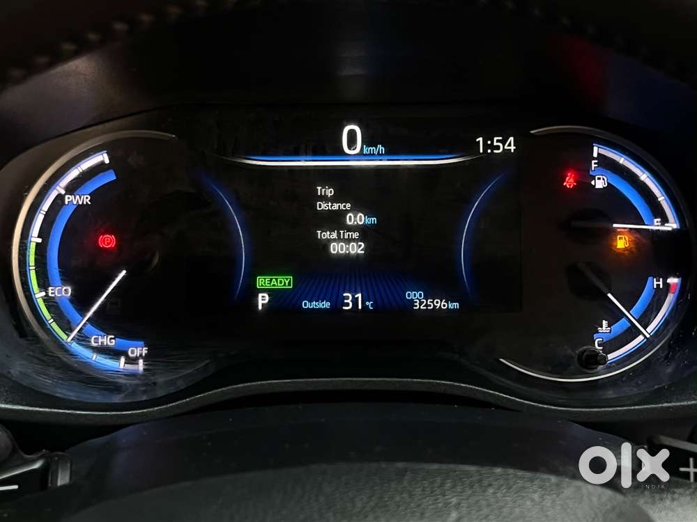 Maruti Suzuki Invicto Zeta Plus 7str, 2024, Cng & Hybrids