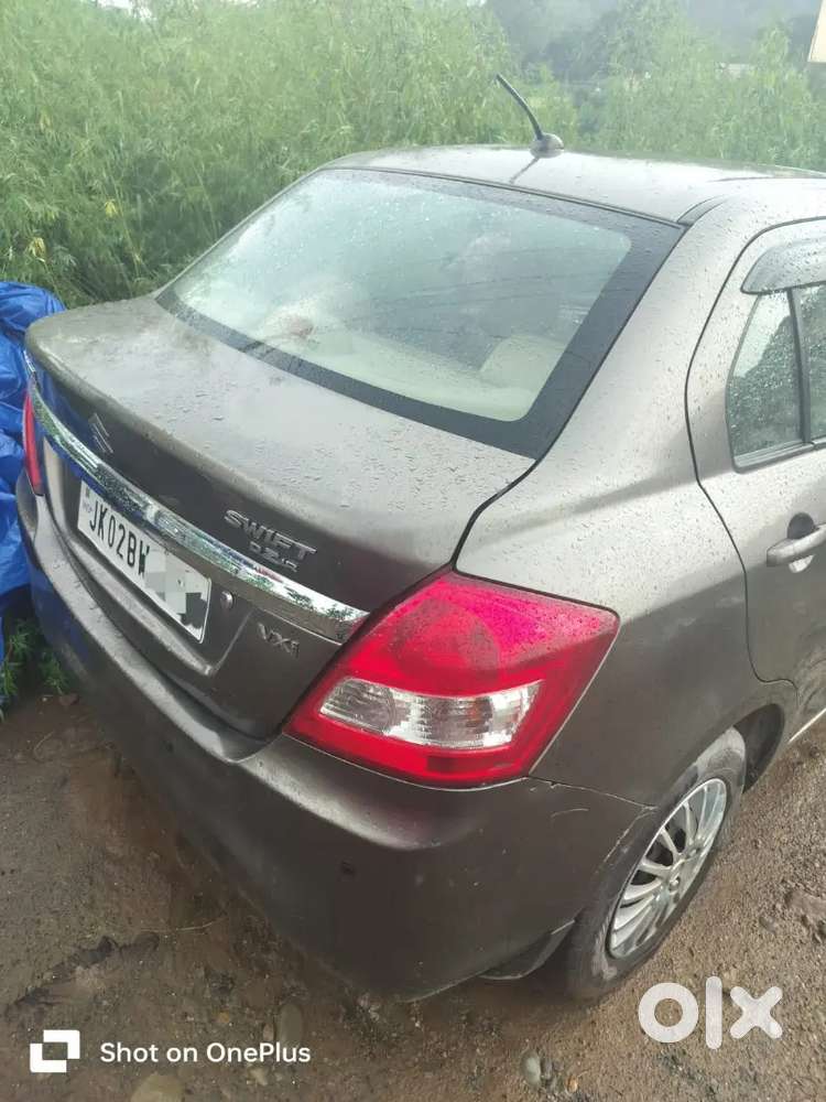 Maruti Suzuki Dzire 2017 Petrol Well Maintained