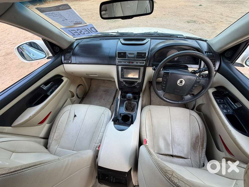 Mahindra Rexton, 2015, Diesel