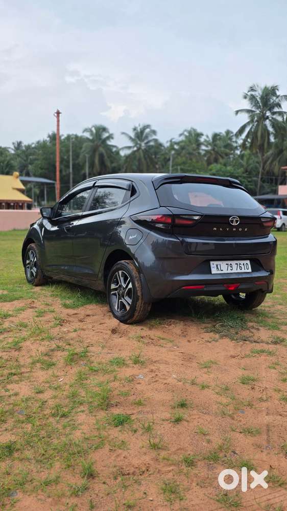 Tata Altroz 1.2 Xe, 2020, Petrol