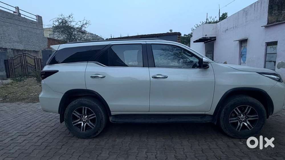 Toyota Fortuner Diesel 2018 Year Car