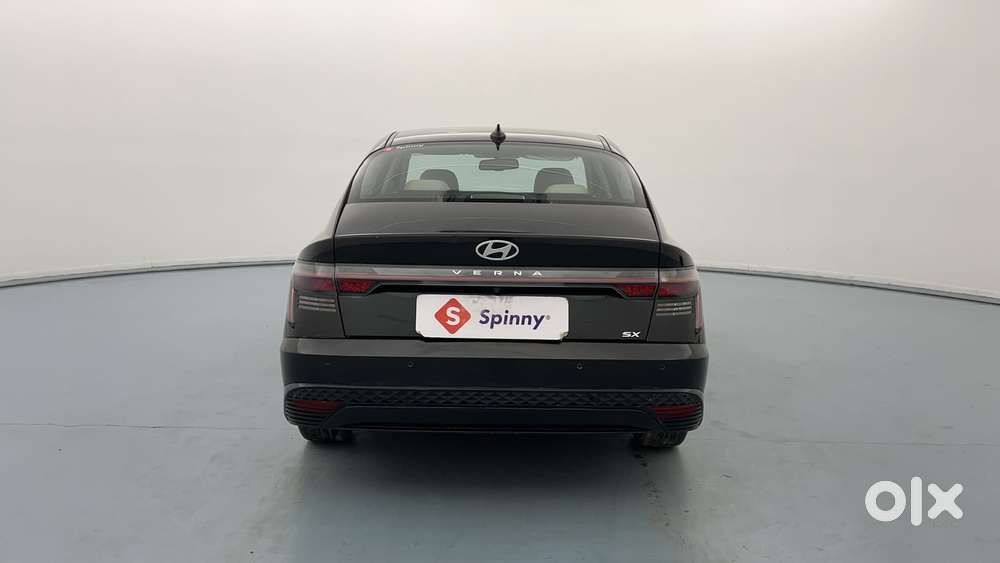 Hyundai Verna Sx 1.5 Petrol Ivt, 2023, Petrol