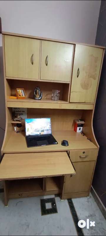 Study table deals price olx