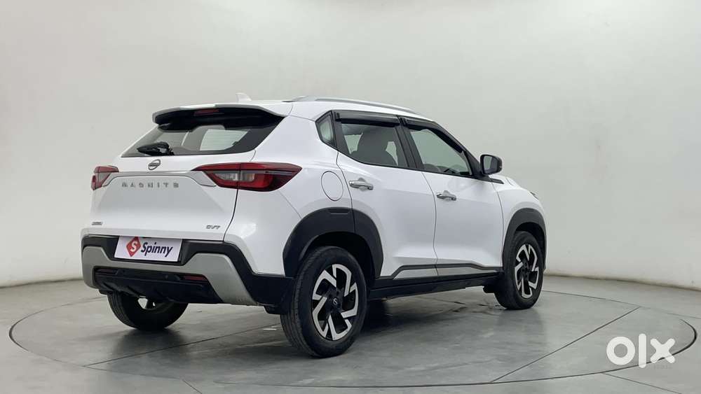 Nissan Magnite 1.0 Xv Premium Turbo Cvt, 2023, Petrol