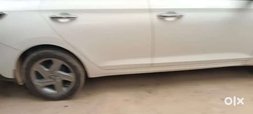 2022 Modal Hyundai Varna Car