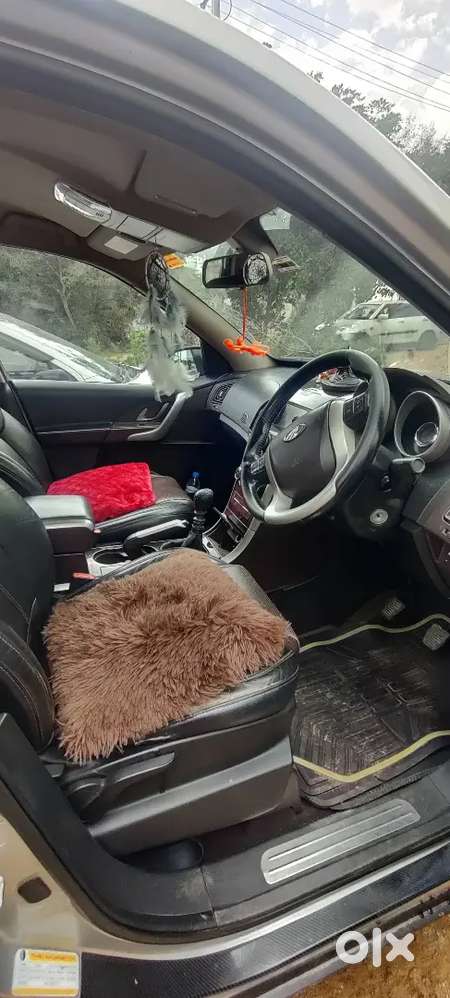 Mahindra XUV500 Diesel Manual 2015 second owner