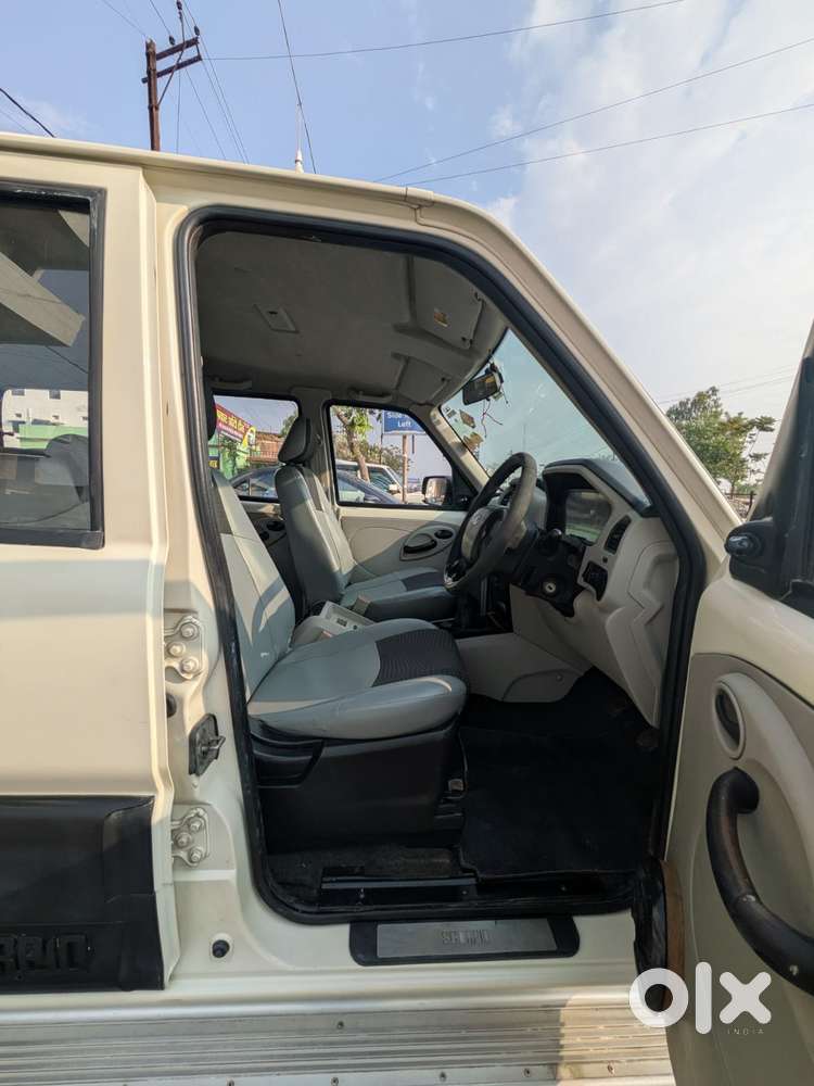 Mahindra Scorpio S4, 2015, Diesel