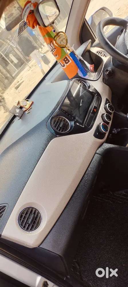 Hyundai Grand I10 2016 Petrol 49000 Km Driven