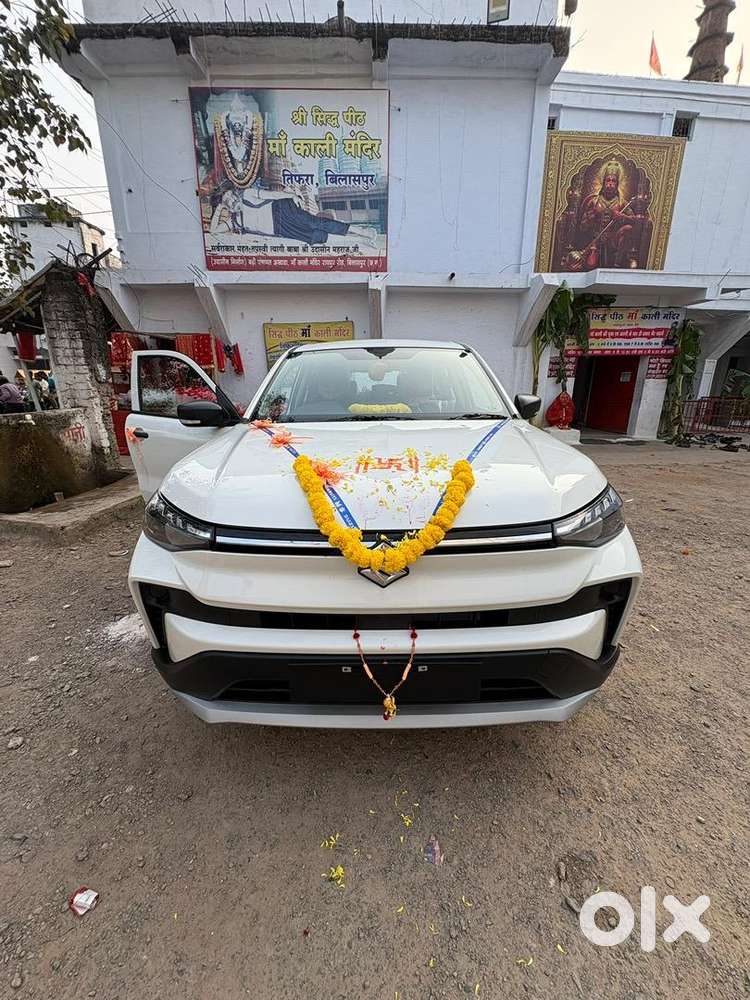 Maruti Suzuki Victoris 2025 Petrol 10000 Km Driven