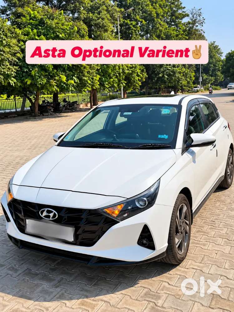 Hyundai I20 Asta Petrol 2023 Sunroof (white Colour)