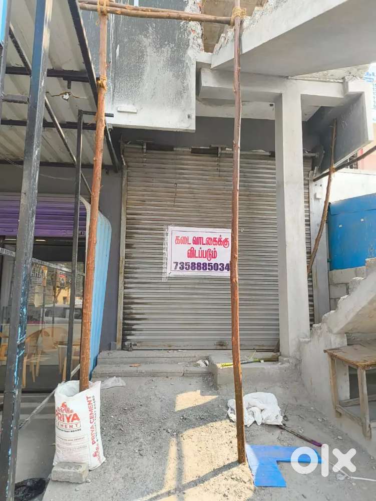 800 Sq Ft Commercial Shop for Rent | 3+ Car Parking