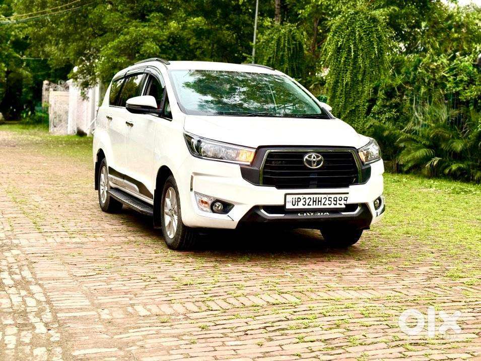 Toyota Innova Crysta 2.4 G Mt, 2016, Diesel