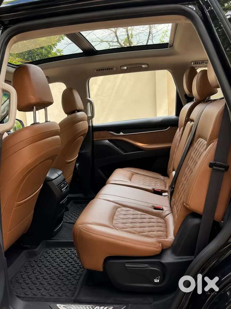 Mg Gloster Savvy 7 Seater, 2024, Diesel
