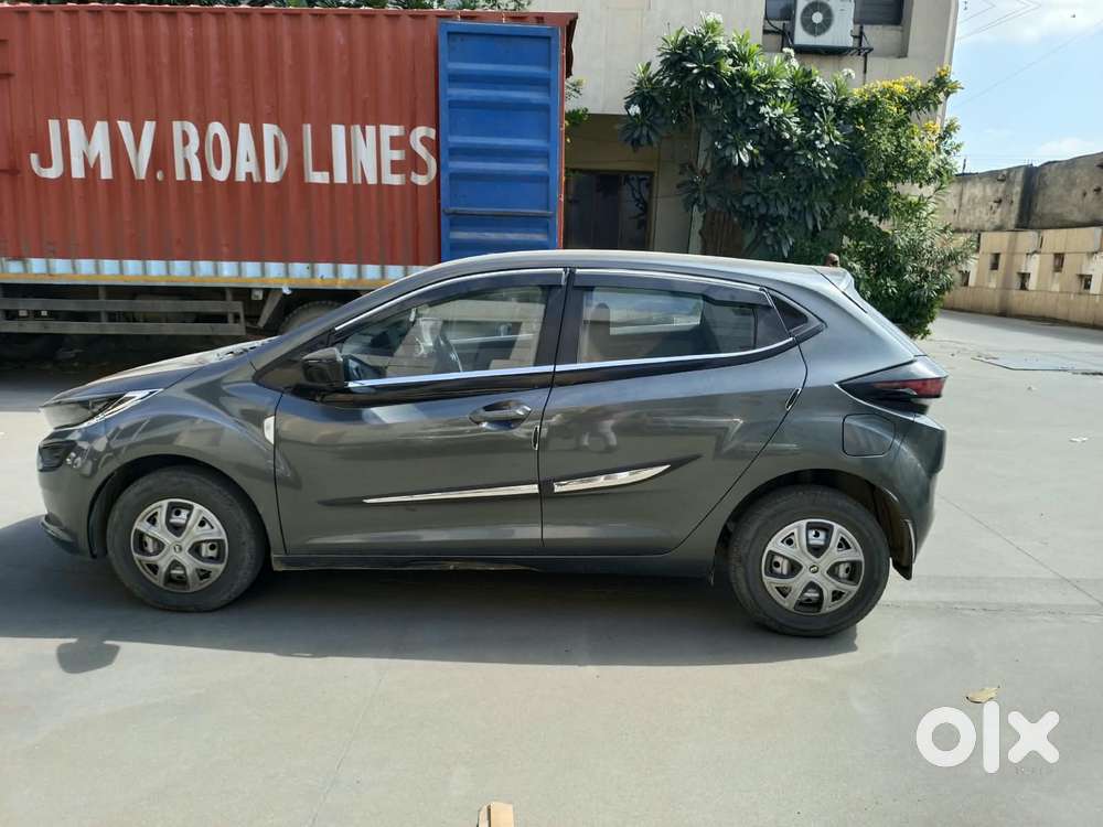 Tata Altroz 1.2 Xm, 2023, Petrol