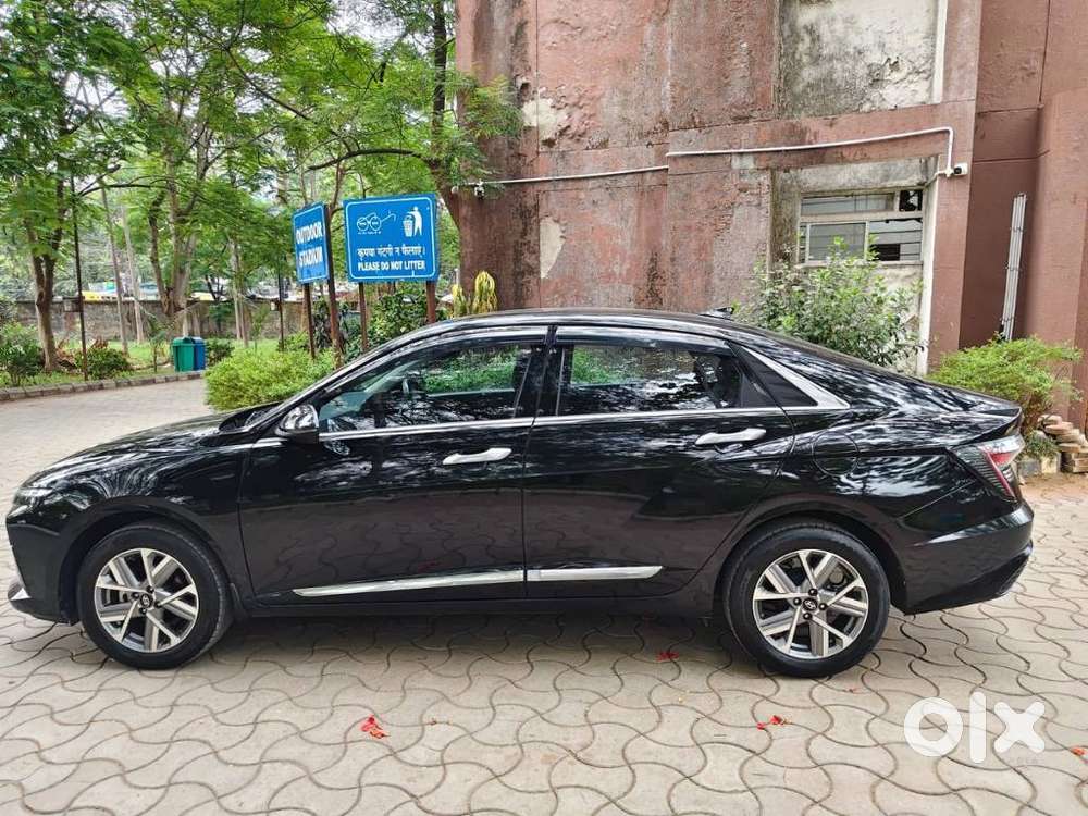 Hyundai Verna 1.5 Sx Petrol Mt, 2023, Petrol