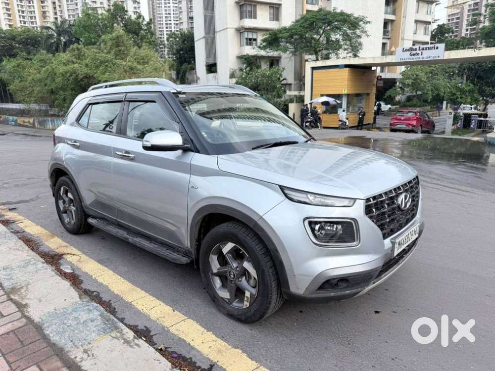 Hyundai Venue Sx+ At, 2022, Petrol