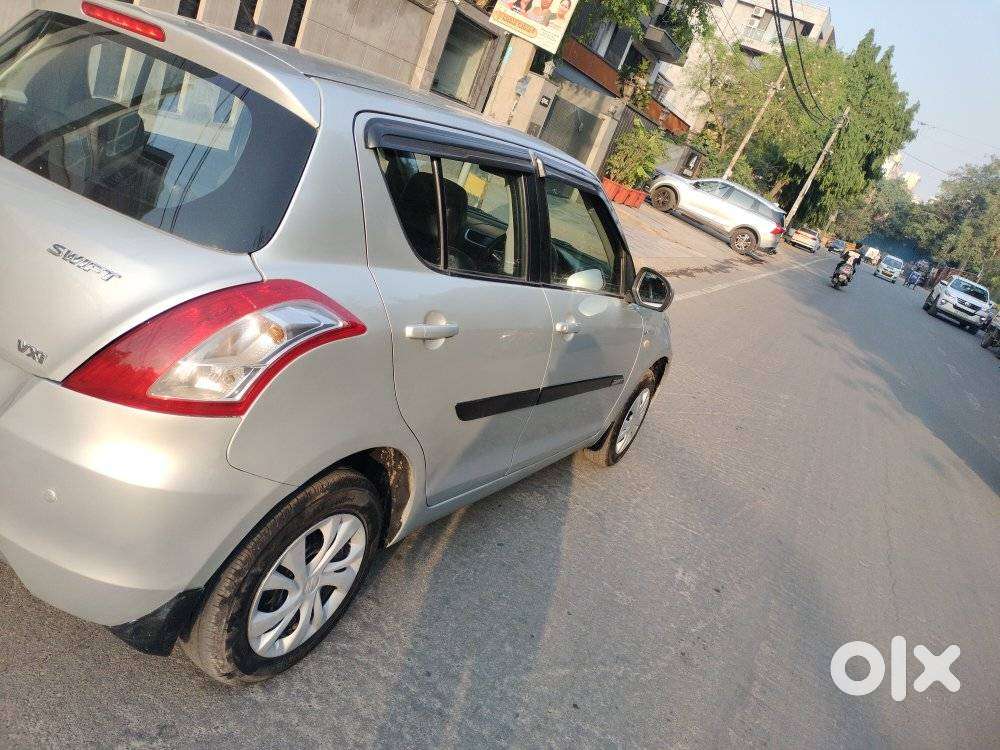Maruti Suzuki Swift 1.3 Dlx, 2017, Petrol