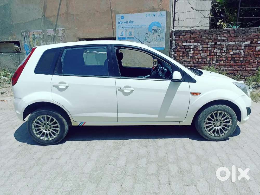 2012 Model Registered 2013