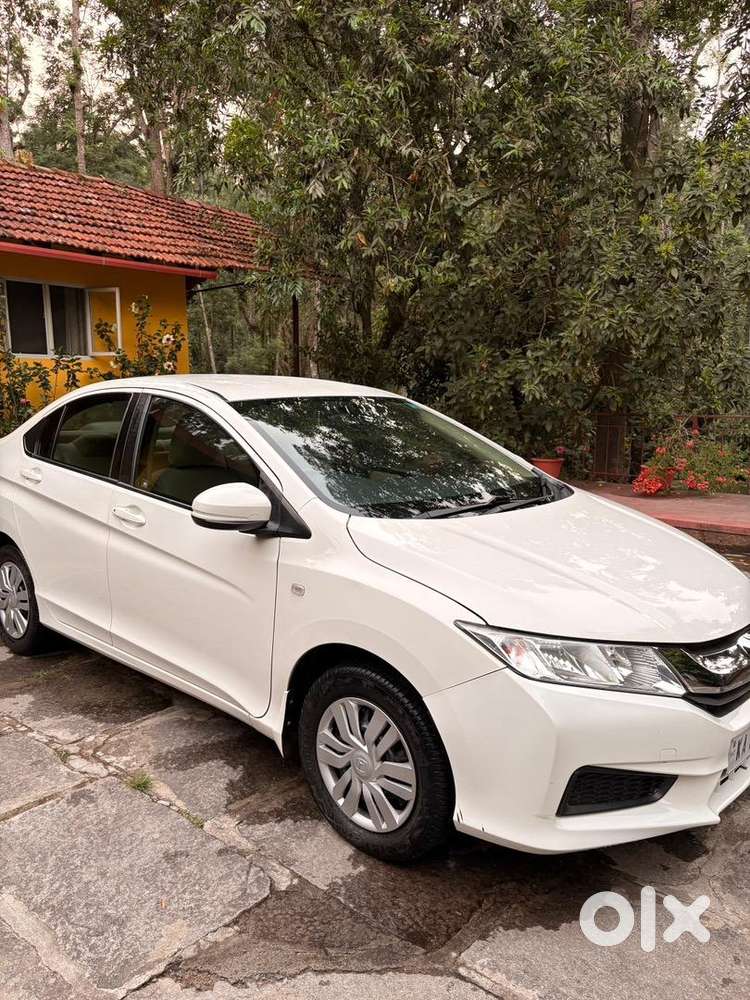 Honda City 2014 Petrol Showroom Maintained