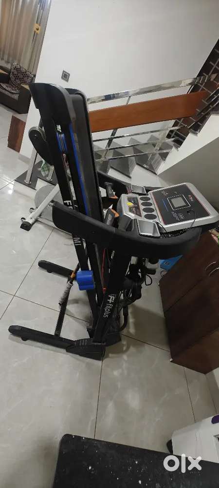 Treadmill machine along with massager is on sale for 10000